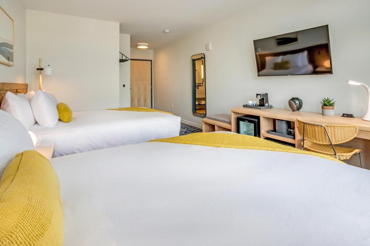 Saltline Hotel Сийсайд Екстериор снимка