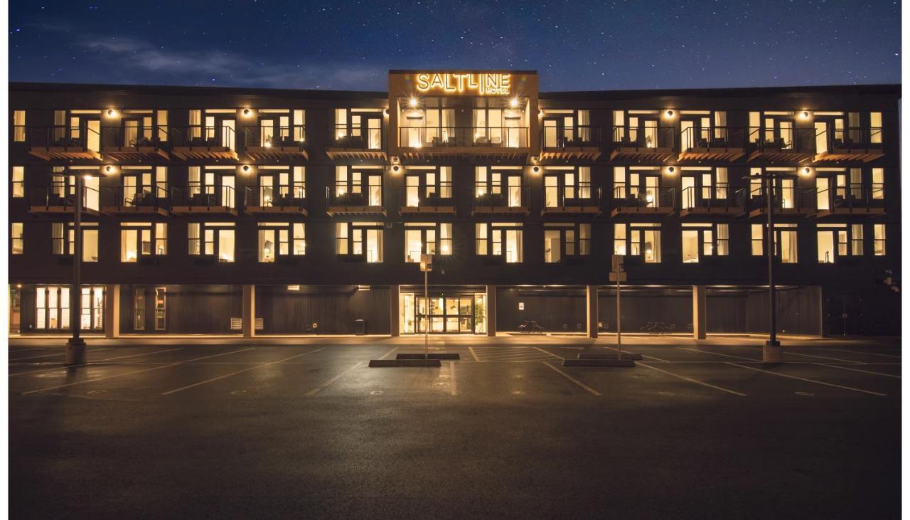 Saltline Hotel Сийсайд Екстериор снимка