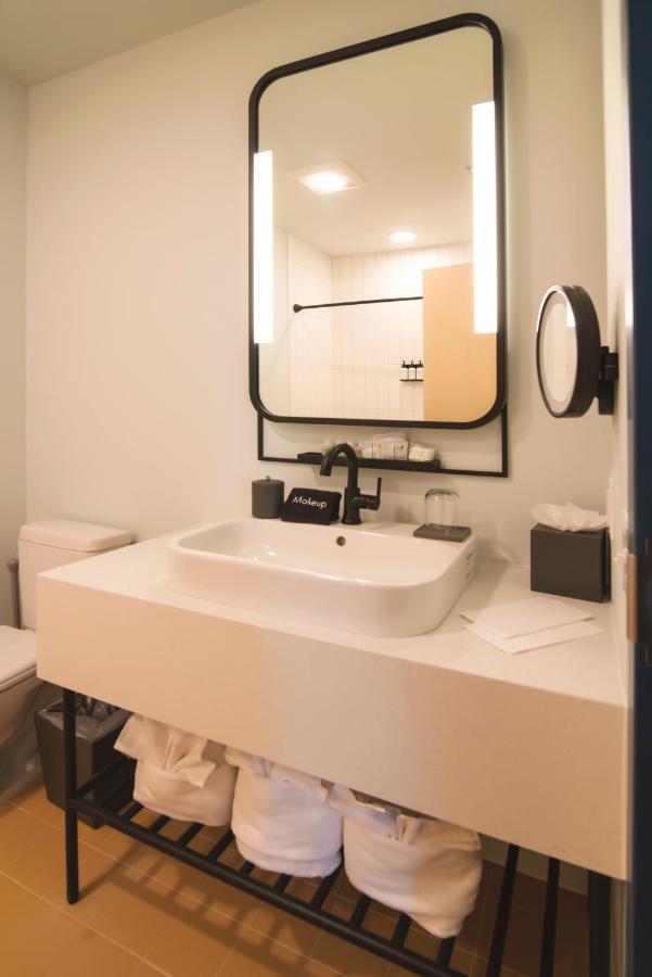 Saltline Hotel Сийсайд Екстериор снимка